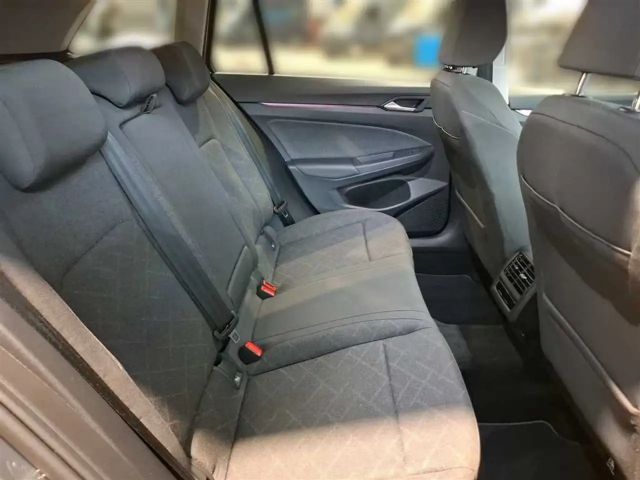 Volkswagen Golf 1.5 eTSI DSG Life