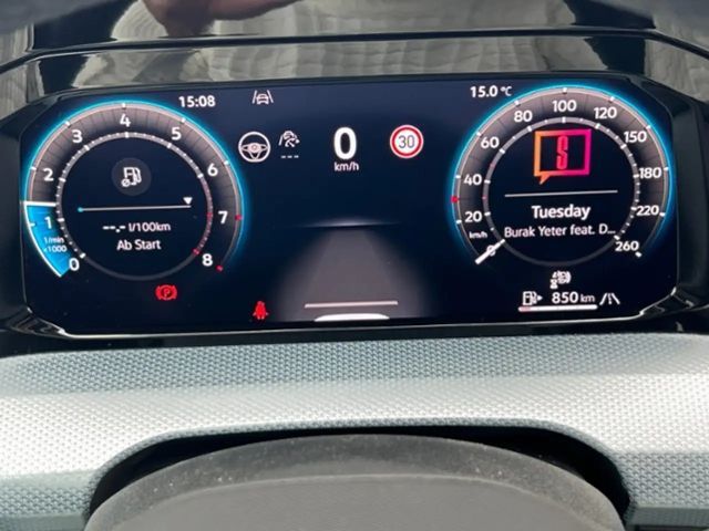 Volkswagen Golf 1.5 TSI Golf VIII