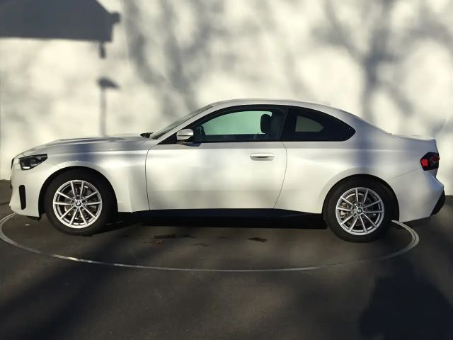 BMW 220 220i Coupé