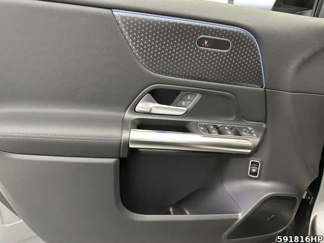 Mercedes-Benz GLA 220 4MATIC GLA 220 d