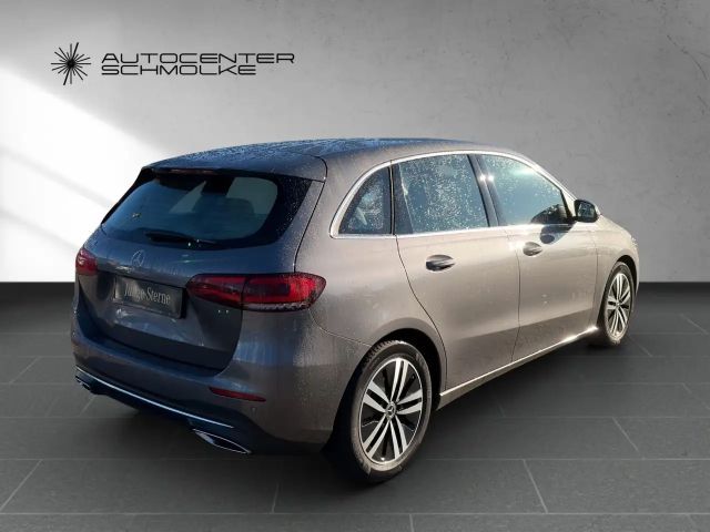 Mercedes-Benz B 180 Progressive