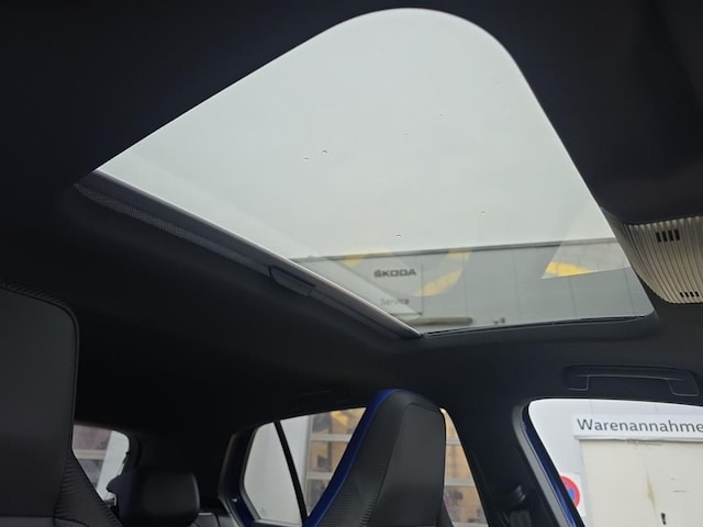 Volkswagen Golf 2.0 TSI DSG Golf VIII IQ.Drive