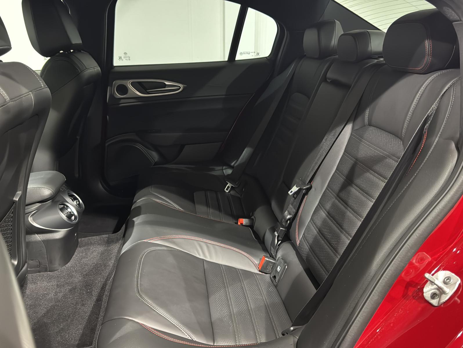 Alfa Romeo Giulia Q4