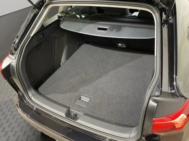 Volkswagen Golf 1.5 TSI Golf VIII Variant