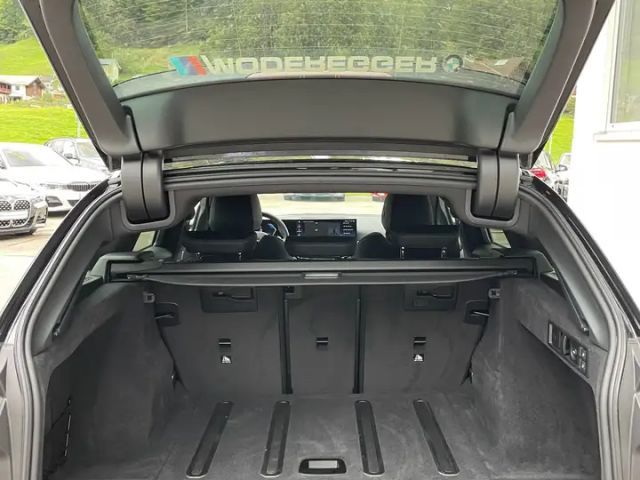 BMW 320 320d M-Sport Touring xDrive