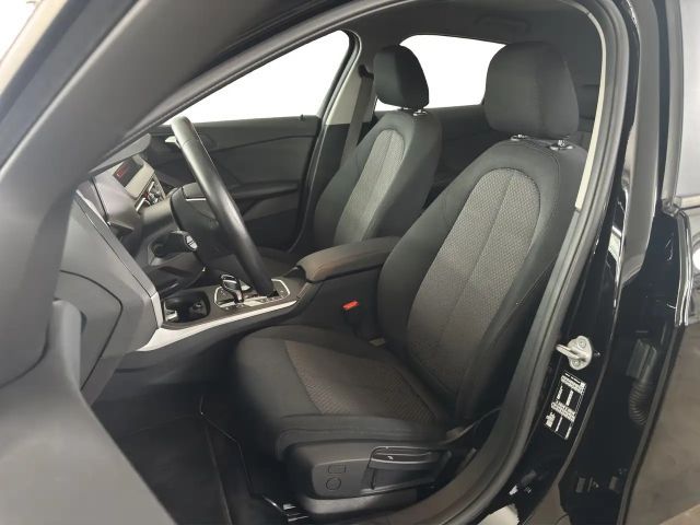 BMW 118 118d Advantage pakket Sedan