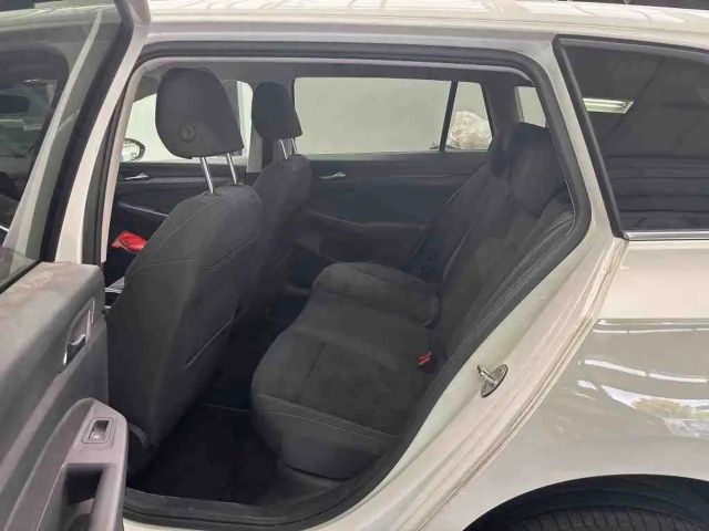 Volkswagen Golf 2.0 TDI DSG Golf VIII Style