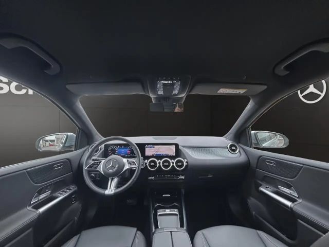 Mercedes-Benz B 180 Progressive Sedan