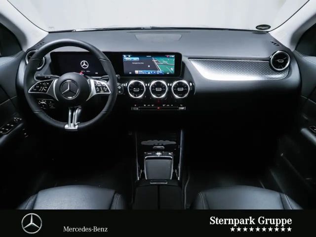 Mercedes-Benz GLA 200 Progressive