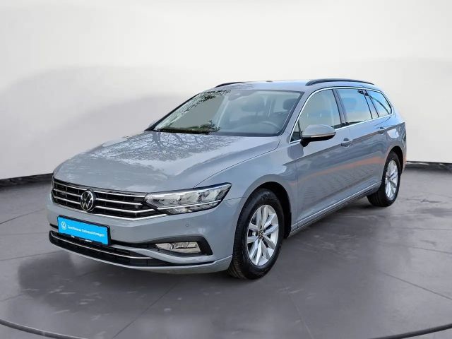 Volkswagen Passat 1.5 TSI Business DSG Variant