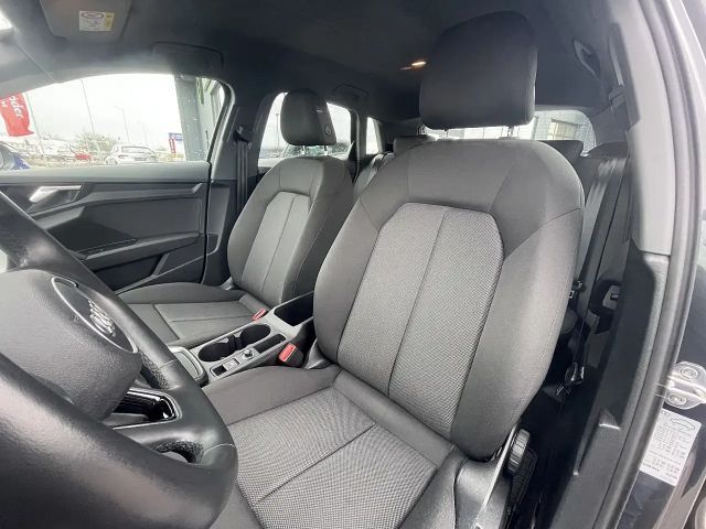 Audi A3 30 TDI Sedan Sportback