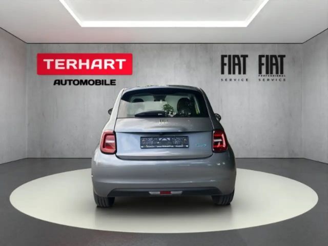 Fiat 500e 42kWh/Tempomat/Rückfahrkamera/Keyless-Entry