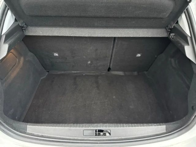 Opel Corsa LED Apple CarPlay DAB SHZ LenkradHZG