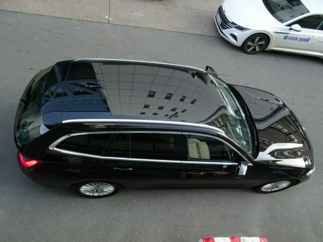 BMW 320 320d Luxury Line Touring xDrive