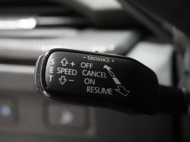 Skoda Enyaq iV electric Virtual/Navi/LED