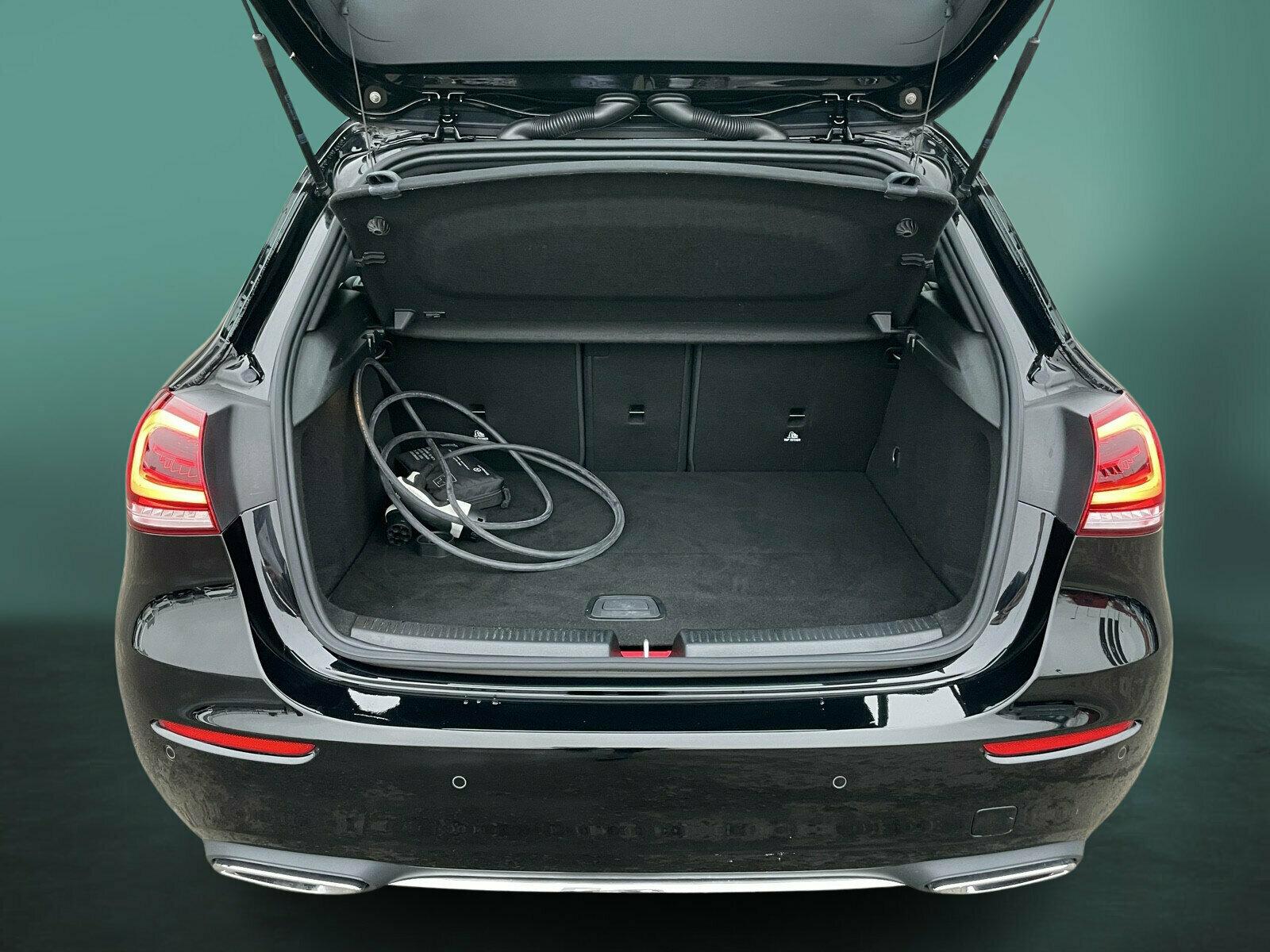 Mercedes-Benz A 250 A 250 e Progressive