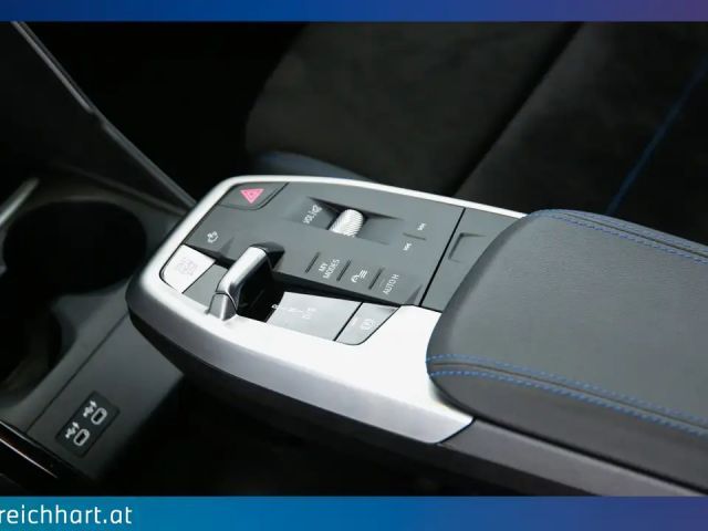 BMW 218 218d Active Tourer Sedan