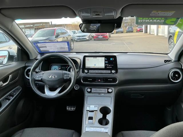 Hyundai Kona 64 kWh Electric