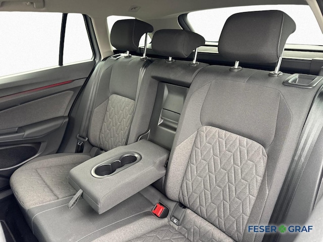 Volkswagen Golf 1.5 eTSI DSG Life Variant