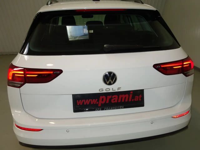 Volkswagen Golf Life Variant