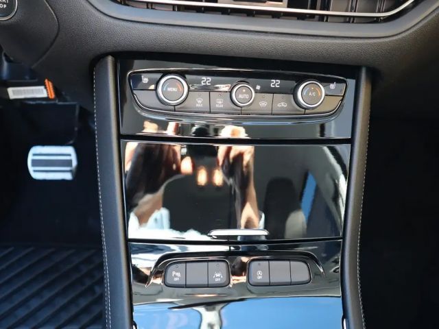 Opel Grandland X 1.2 Turbo Elegance business+