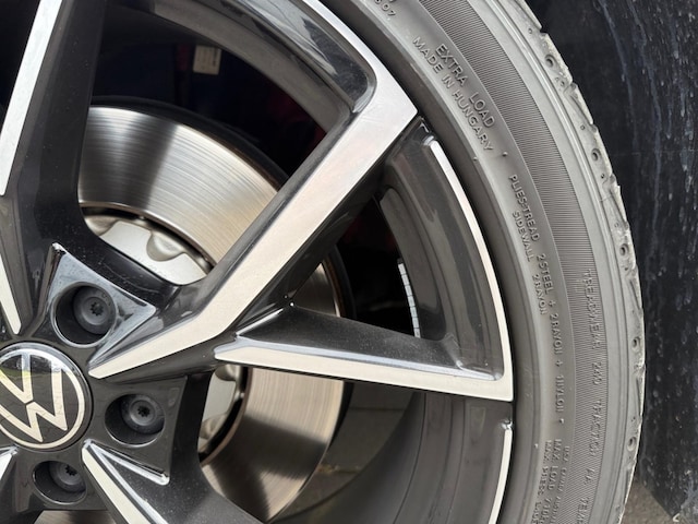 Volkswagen T-Roc 2.0 TSI 4Motion