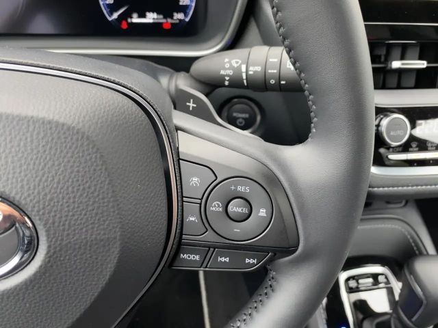 Toyota Corolla 2.0Teamplayer wenig KM*junger Gebrauchter