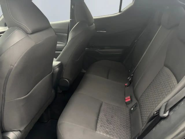 Toyota C-HR Hybride Team D