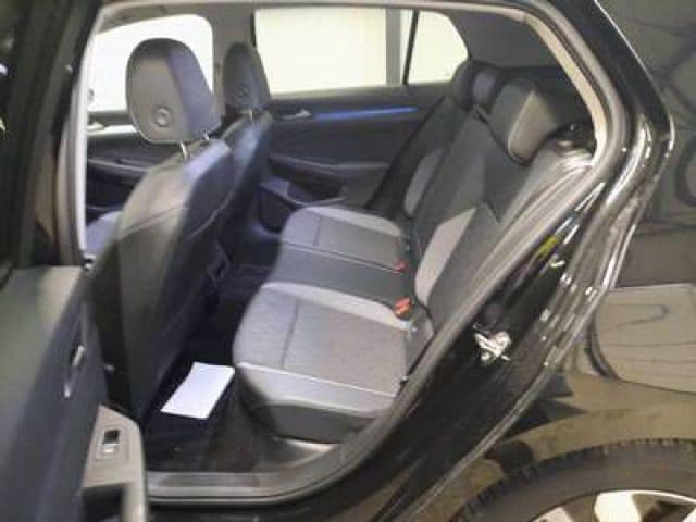 Volkswagen Golf 1.5 eTSI DSG Golf VIII IQ.Drive