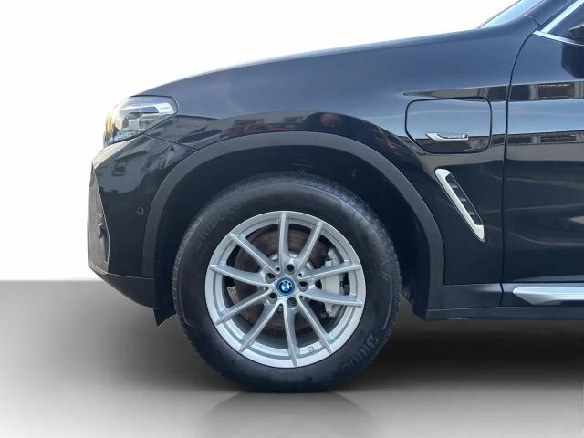 BMW X3 xDrive30e