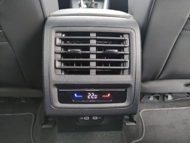 Volkswagen Golf 1.5 TSI