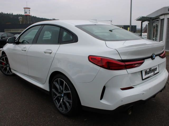 BMW 220 220i Coupé M-Sport