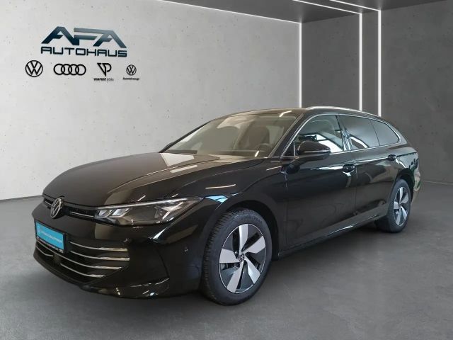 Volkswagen Passat 1.5 eTSI Business DSG