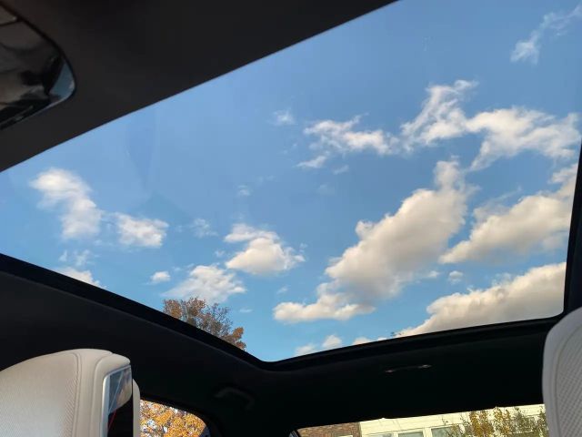 BMW 740 740d M-Sport Sedan xDrive