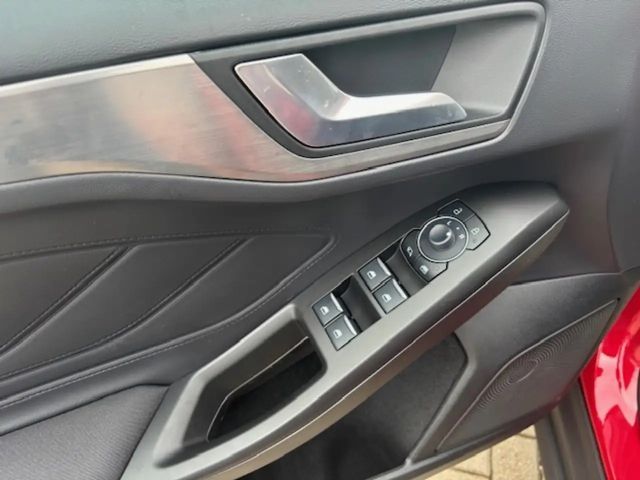 Ford Focus Titanium Wagon