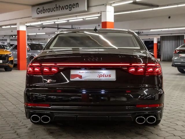 Audi S8 4.0 TFSI Quattro