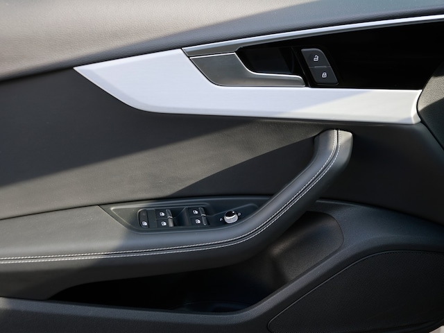 Audi A4 40 TFSI Avant Quattro S-Line S-Tronic