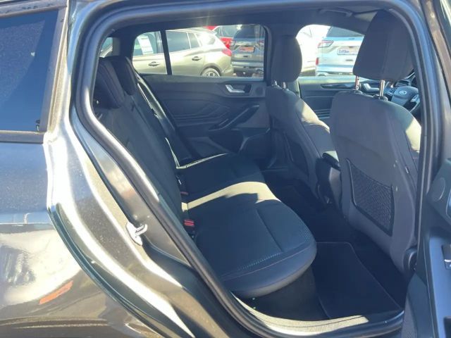 Ford Focus ST Line Wagon