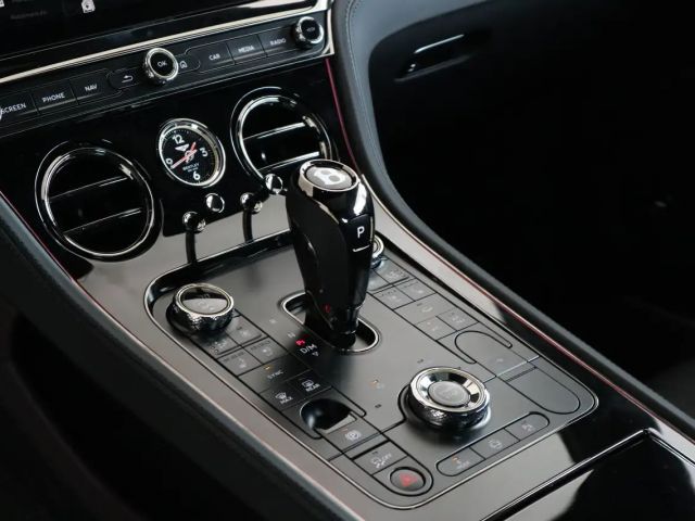 Bentley Continental GT Hybrid V8