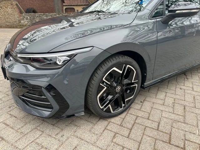 Volkswagen Golf DSG Golf VIII R-Line Style