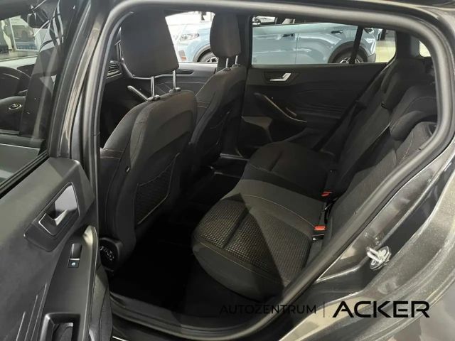 Ford Focus EcoBoost ST Line