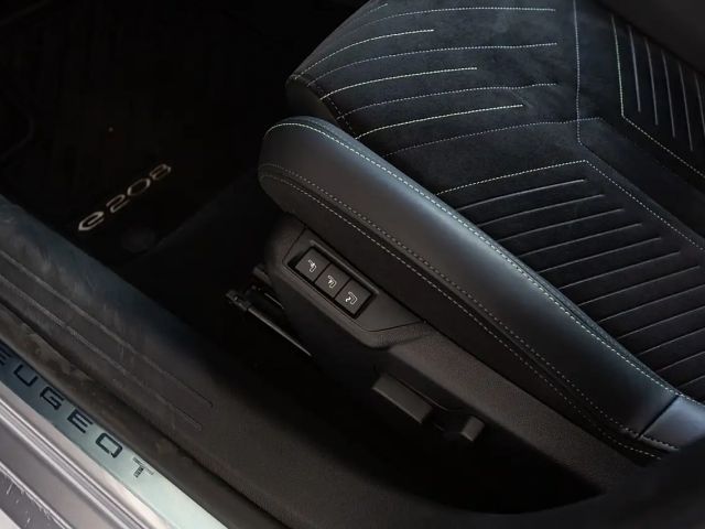 Peugeot E-208 GT-Line