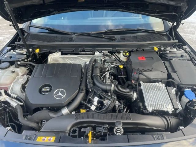 Mercedes-Benz A 180 A 180 7G-DCT Entry,KLIMA,NAVI,TEMPO,RFK,SH,LED,SH