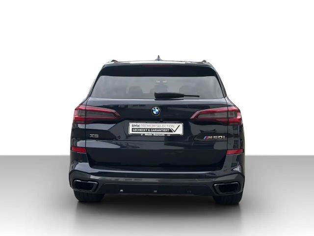 BMW X5 M50i