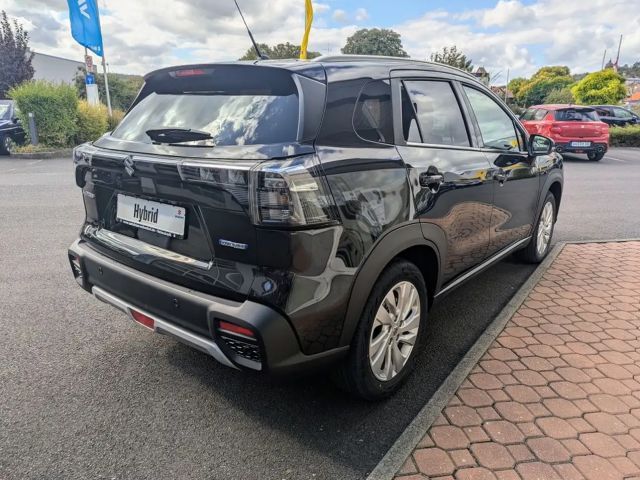 Suzuki S-Cross Hybrid
