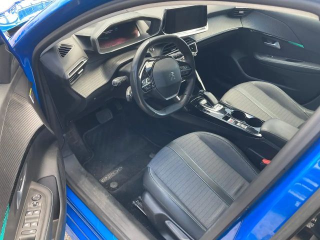 Peugeot E-208 e- Elektromotor 136 Rückfahrkamera mit 180°