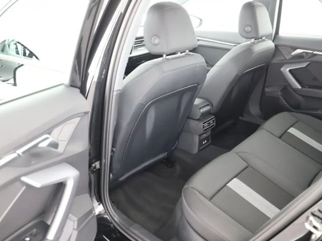 Audi A3 30 TDI Sedan