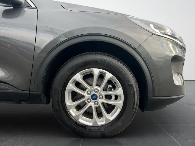 Ford Kuga AWD Hybrid Titanium
