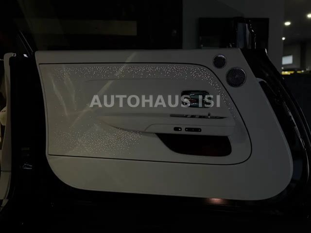 Rolls-Royce Spectre TWO-TONE,STARLIGHT DOORS,BESPOKE,UVP 530