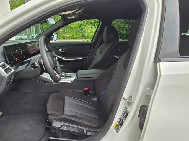 BMW 330 330e Touring